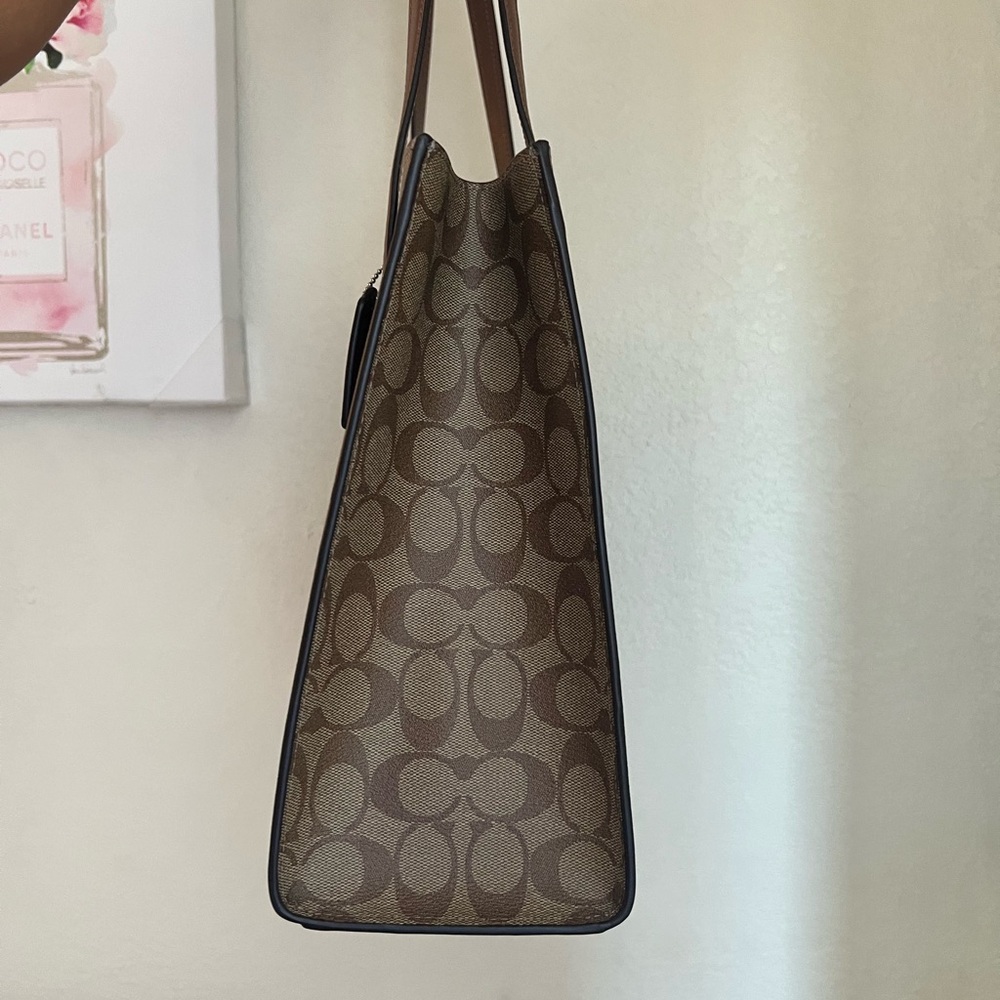Authentic Coach Tote - Picture 7 of 9